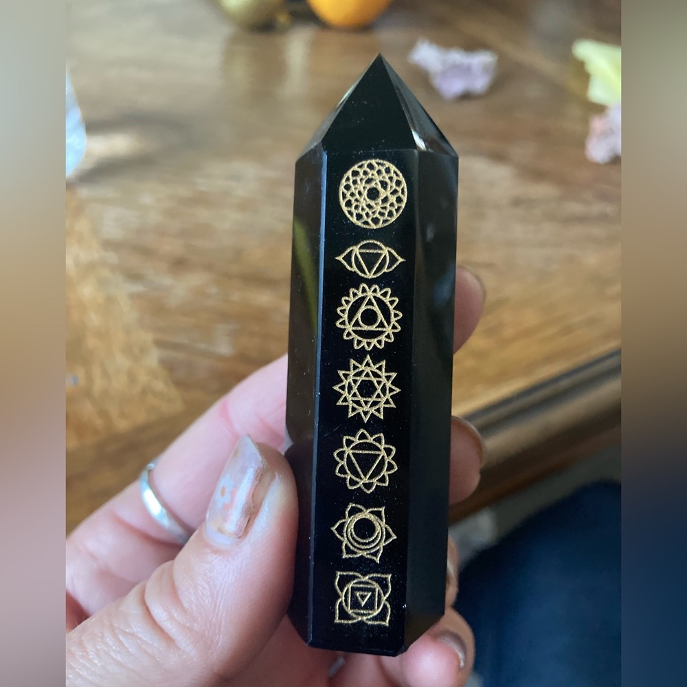 8.5cm black onyx chakra tower